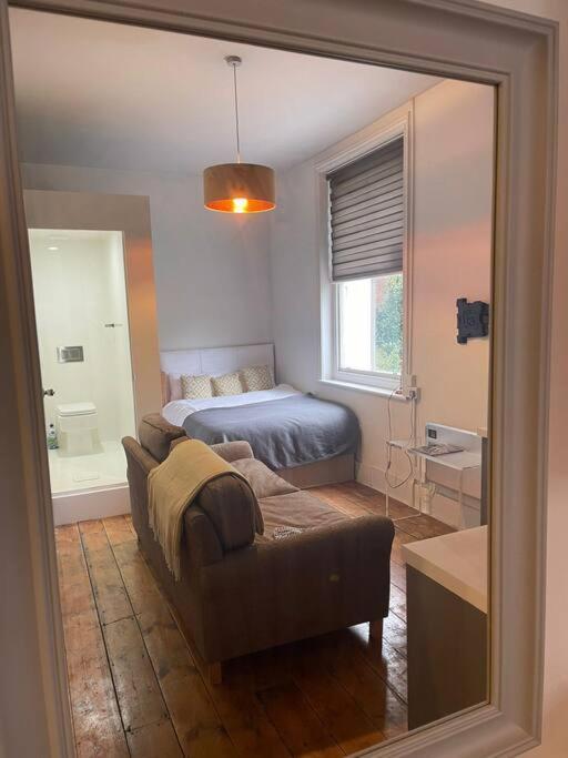 Apartmán 4 Quiet Compact Studio With Garden View - Best Location - Comfortable - Quiet Hove Exteriér fotografie
