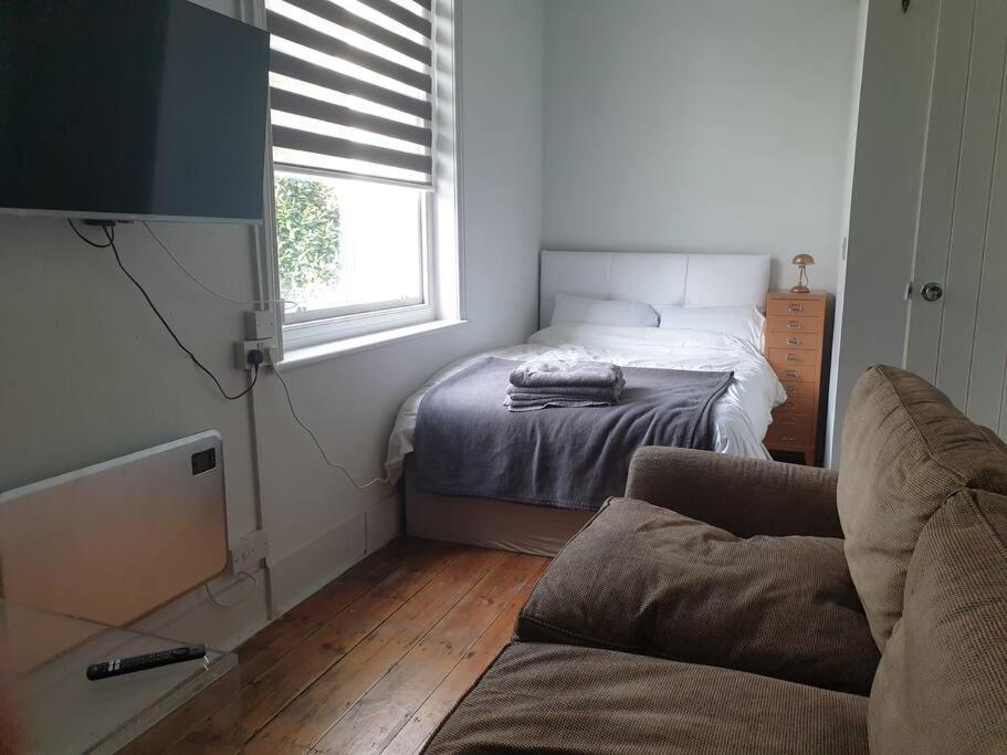 Apartmán 4 Quiet Compact Studio With Garden View - Best Location - Comfortable - Quiet Hove Exteriér fotografie